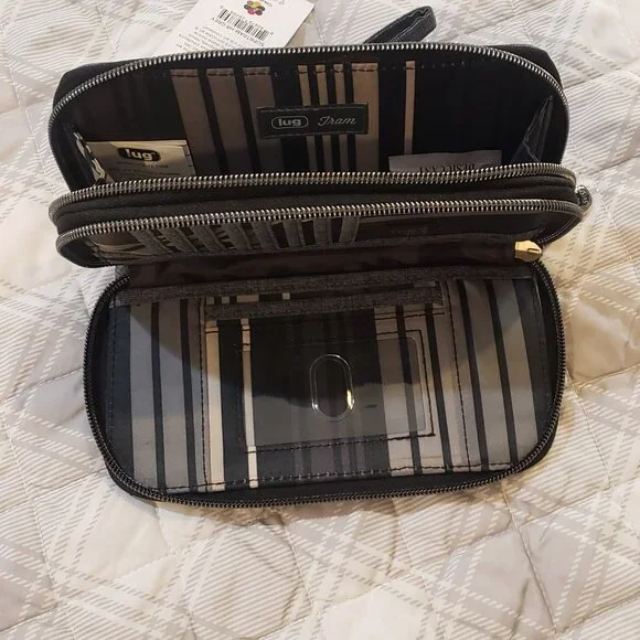 Lug Tram Zip RFID Wallet Gray NWT and original bag - Picture 5 of 6